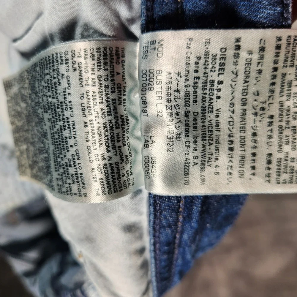 Diesel Buster 084GR Stretch Regular‎ Slim Tapered Blue Wash Denim Jeans